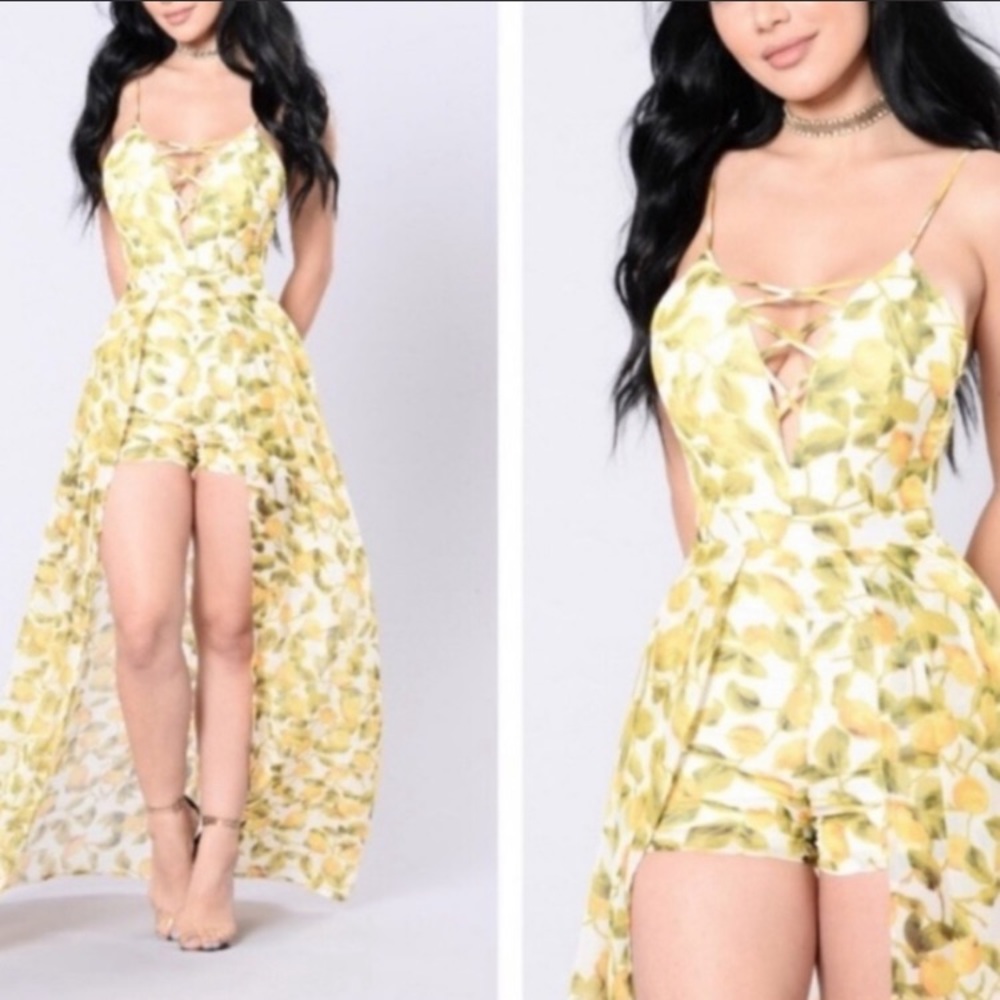 NWOT FASHION NOVA Lemon Playsuit Small